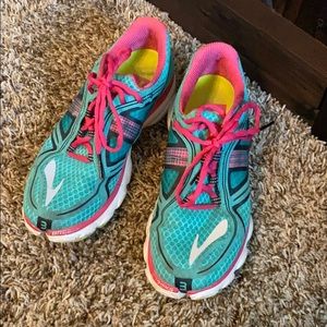 Brooks Ladies Running Shoes